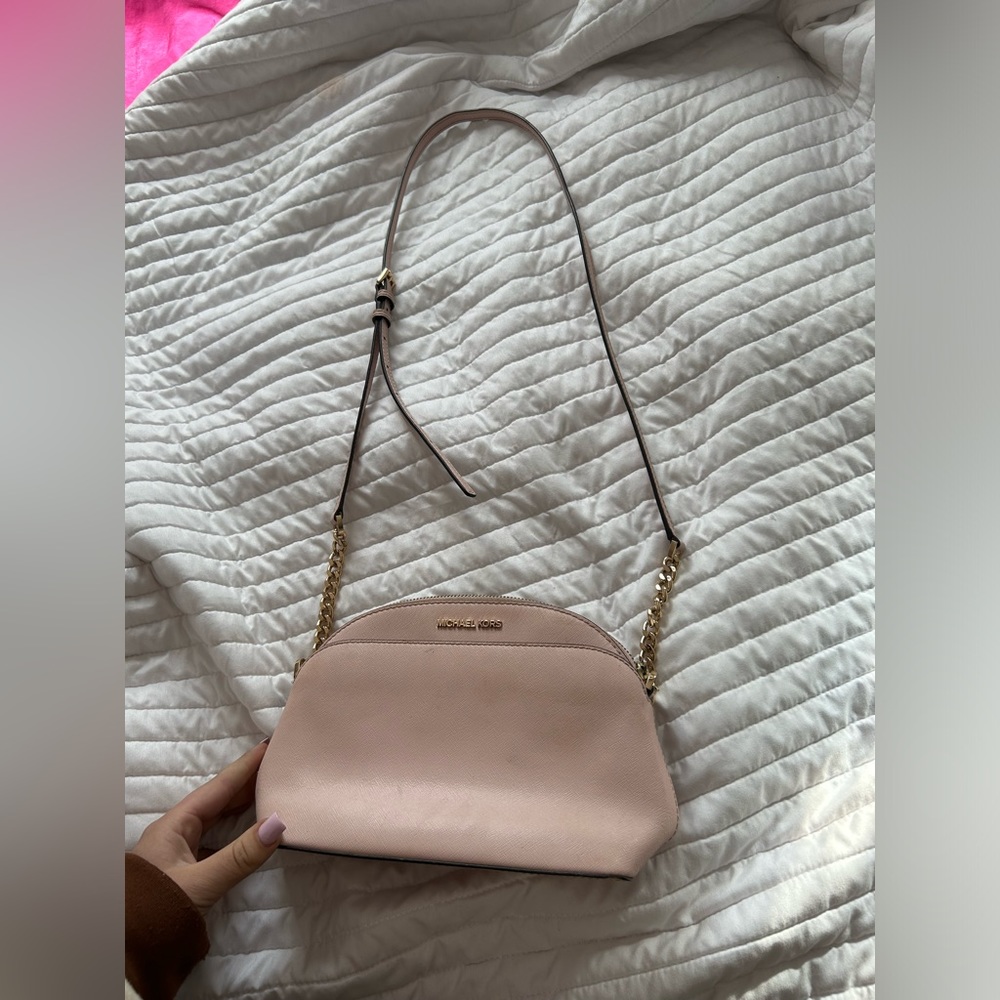 Micheal Kors purse
